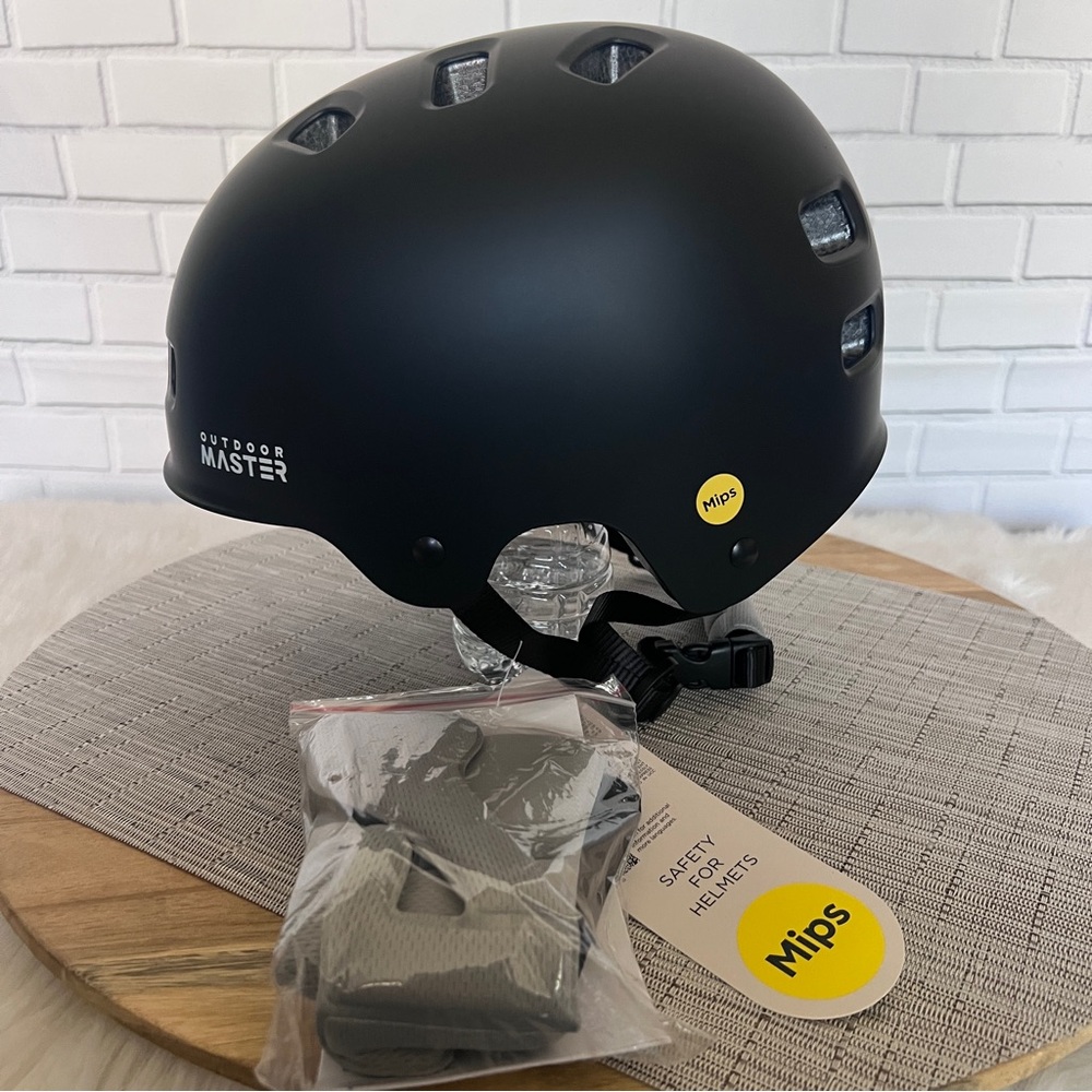OutdoorMaster OM-SKB Multi-Sport Helmet Matte Black L New Open Box
